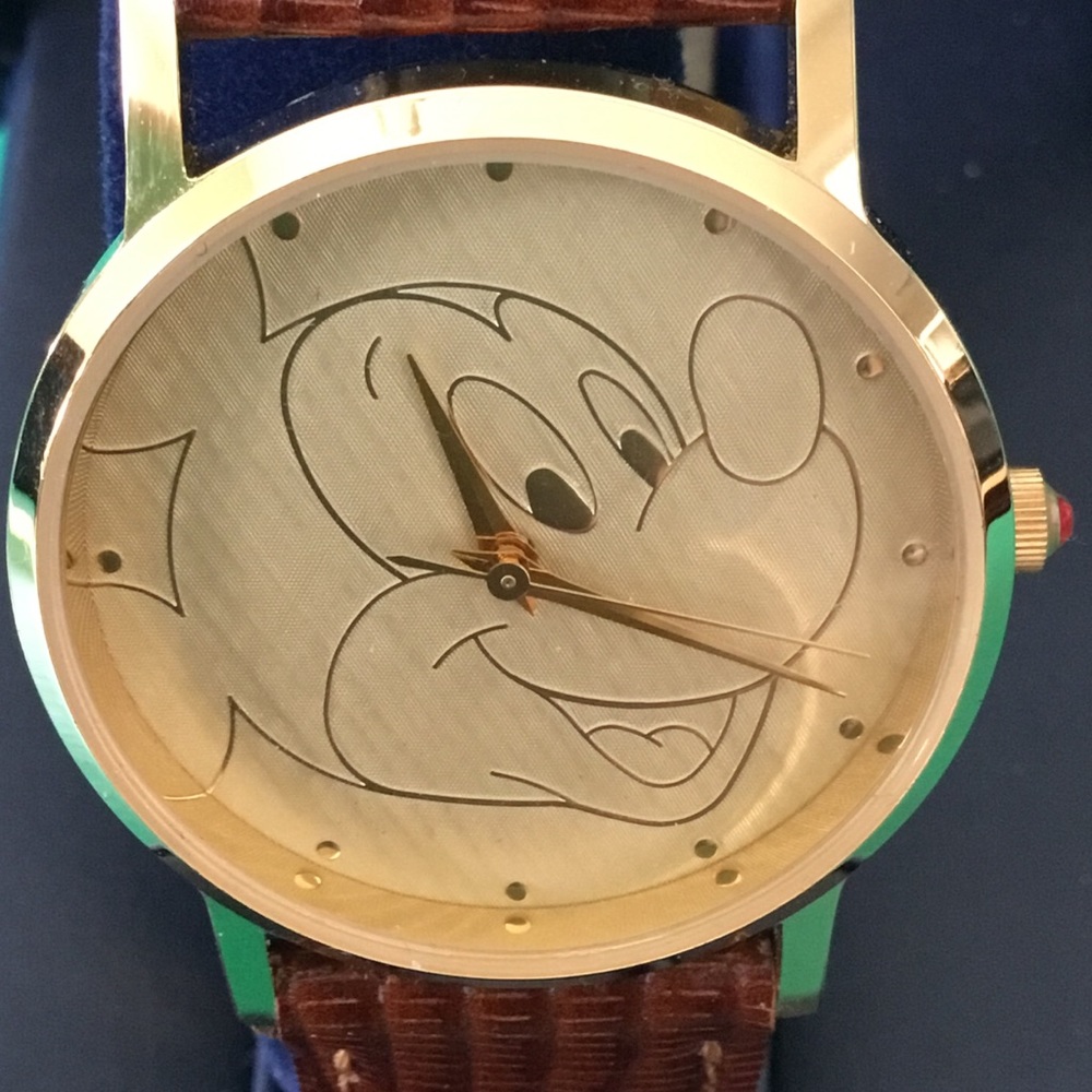 Disney Mickey Lorus Men’s Watch